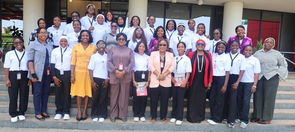 Olukoyede to Girls Guide: Be True to Yourselves, Do the Right Things